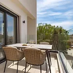 Sanders Breeze Limassol