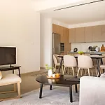 Apartment Sanders Breeze *