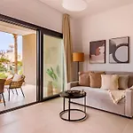 Sanders Breeze Apartment