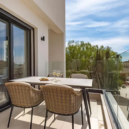 Sanders Breeze Limassol