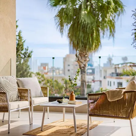 Sanders Breeze * Limassol