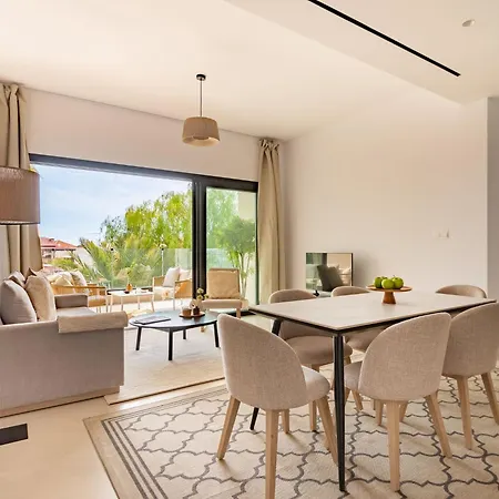 Sanders Breeze Apartman *