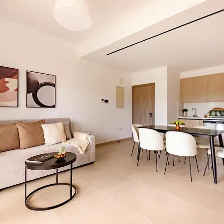 Sanders Breeze Apartment *