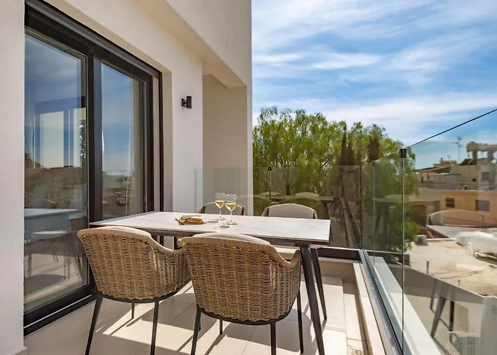 Sanders Breeze Limasol