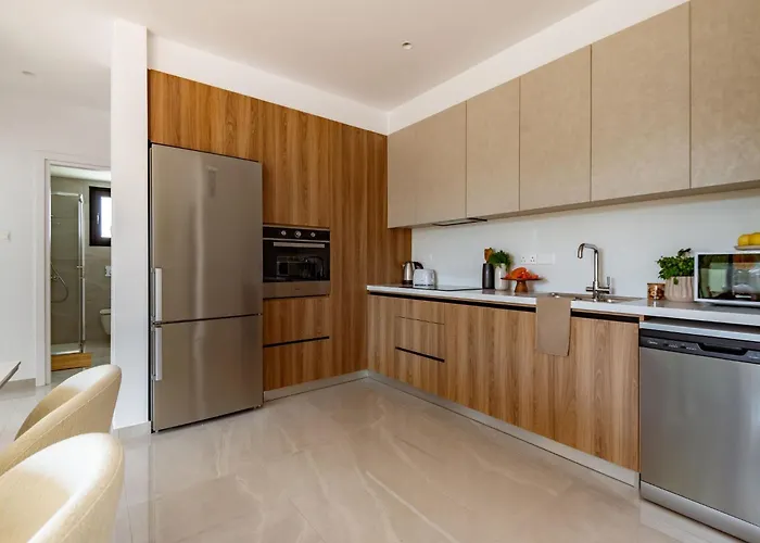 Daire Sanders Breeze